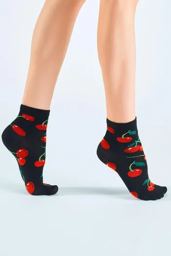 Носки женские классические с фруктами WS3 soft berry 006 Giulia (black)
