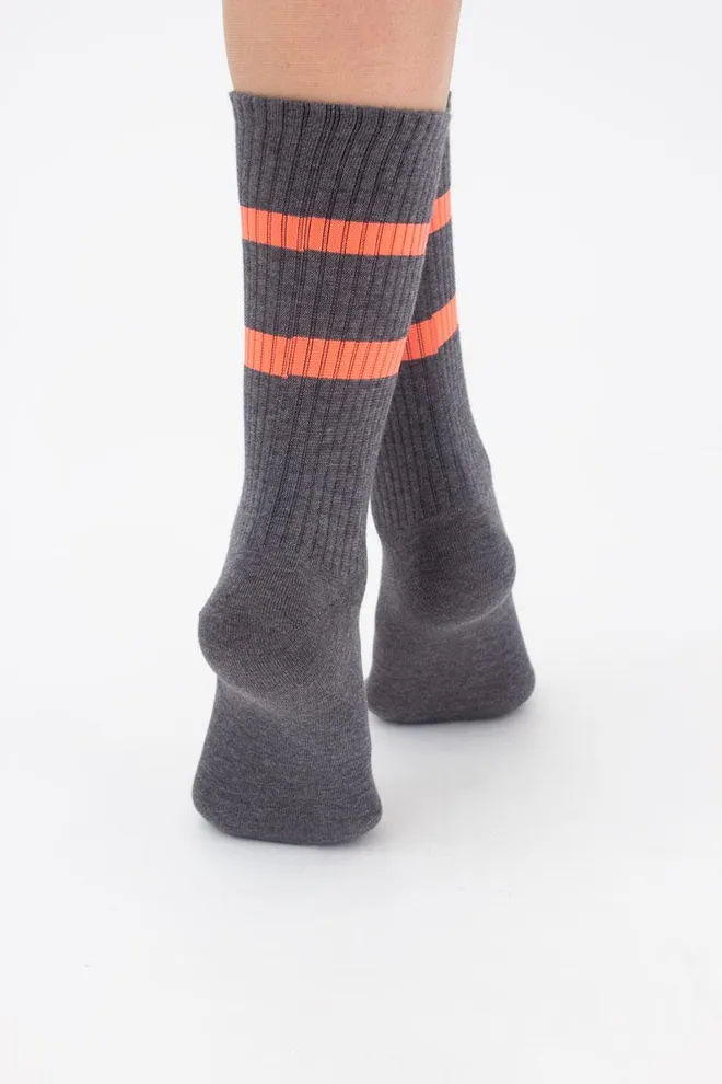 Носки женские классические Ws3 soft neon 002 Giulia (dark grey melange/orange)
