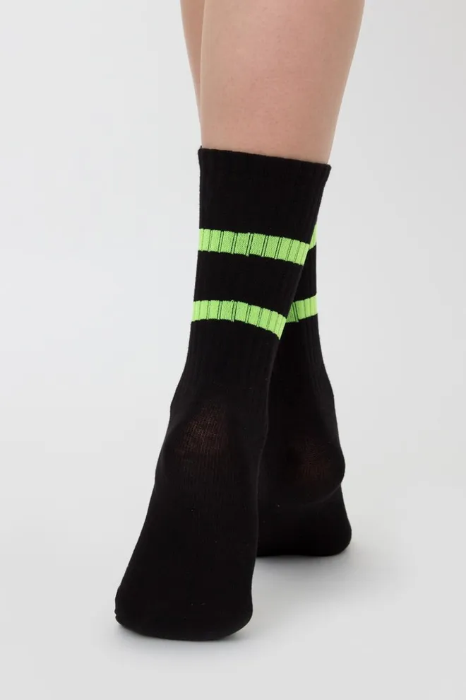Носки женские классические Ws3 soft neon 002 Giulia (black/yellow)