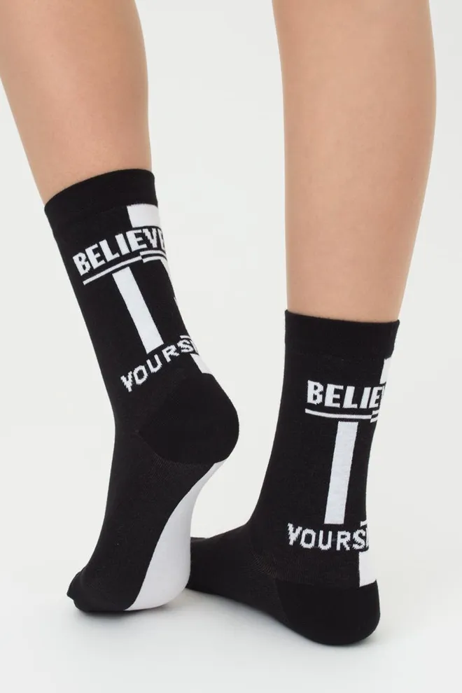 Носки женские высокие с надписью WS3 Text 001 Giulia (black/white)