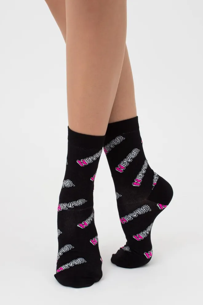 Носки женские классические с надписью WS3 text 002 Giulia (black)