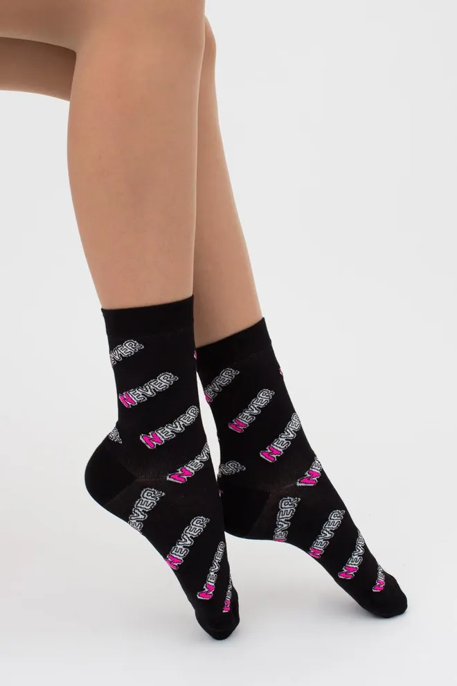 Носки женские классические с надписью WS3 text 002 Giulia (black)
