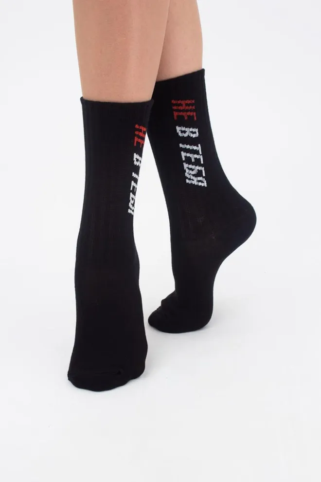 Носки женские классические с надписью Ws3 valentine 002 Giulia (black)