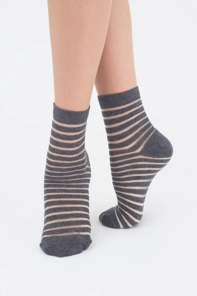 Шкарпетки жіночі класичні в смужку WSM-002 Giulia (grey melange)