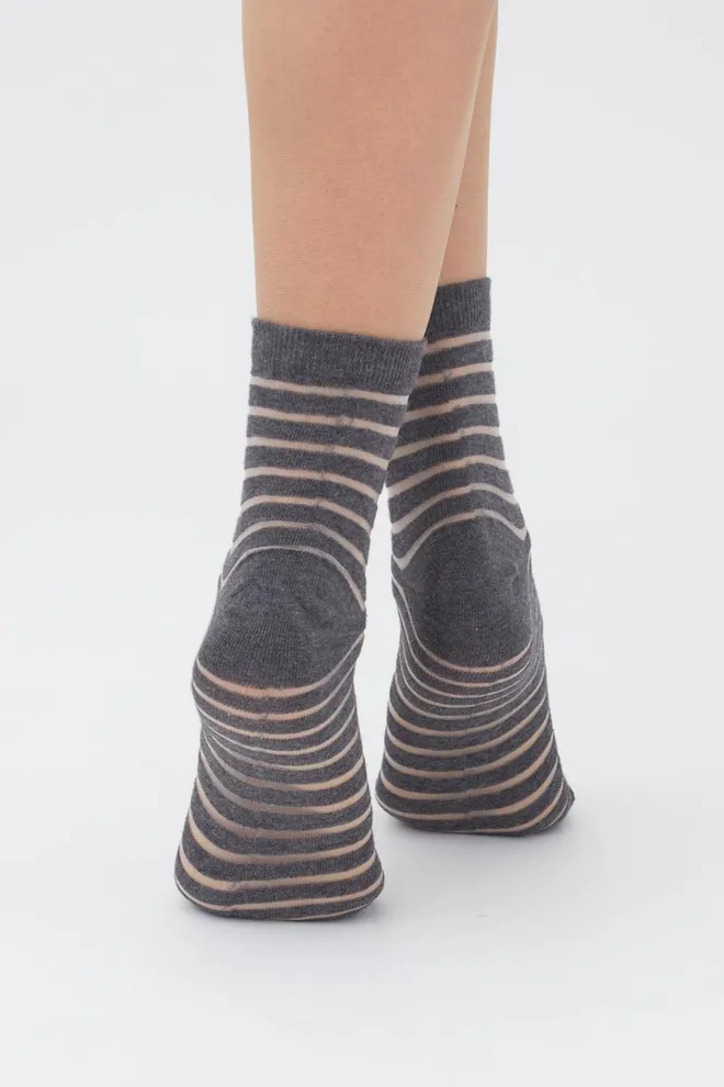 Шкарпетки жіночі класичні в смужку WSM-002 Giulia (grey melange)