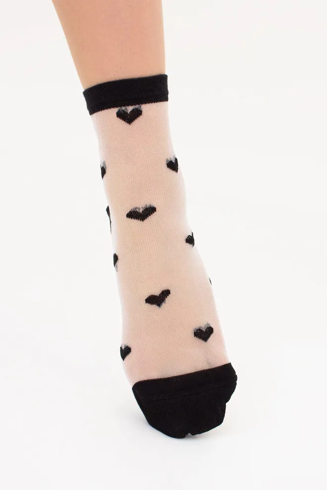 Прозрачные женские носки в сердечках WS2 CRISTAL 074 Giulia (black), черный