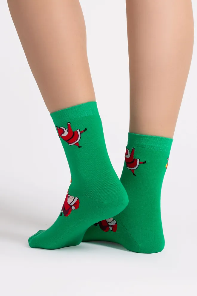 Женские носки новогодние с Сантами WS3 NEW YEAR 2601 Giulia (green), зеленый