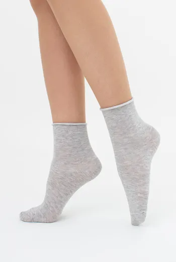 Женские носки классические без резинки WS2 CLASSIC FREE Giulia (silver melange), серый Женские носки классические без резинки WS2 CLASSIC FREE Giulia (silver melange), серый