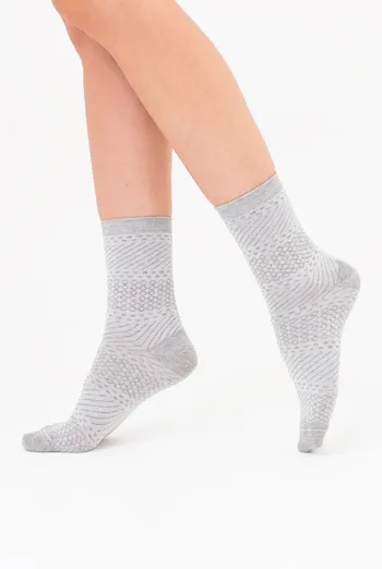 Женские высокие носки с фактурным узором WS3 BACKGROUND 003 Giulia (light grey melange), серый