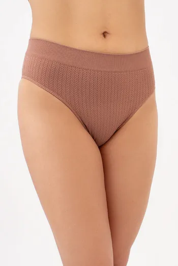 Трусики бразилиана с фактурным узором косичка BRASILIAN BRIEFS BRAID Giulia (mokko), коричневый Трусики бразилиана с фактурным узором косичка BRASILIAN BRIEFS BRAID Giulia (mokko), коричневый